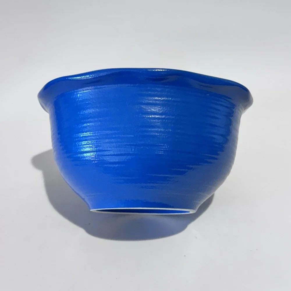 Corningware Stoneware‎ 2qt Bowl Blue w/White Interior Ribbed w/Ruffle Edge